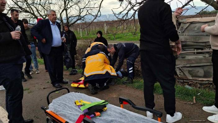 Tırın çarptığı otomobil ağaçlık alana uçtu: 3 yaralı