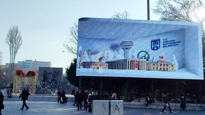 Güvenpark'ta sit alanına dikilen reklam panosuna kaldırma kararı