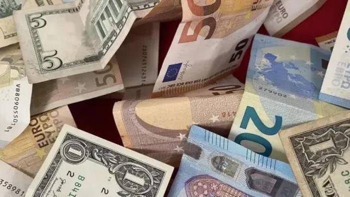 Dolar ve Euro bugün ne kadar oldu? Serbest piyasada döviz açılış fiyatları (9 Ocak 2025)