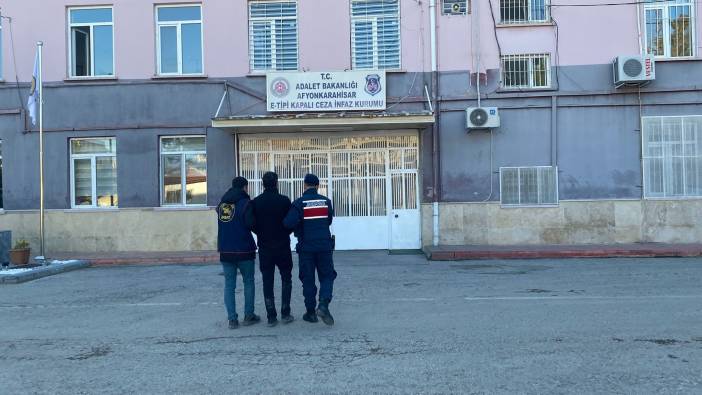 JASAT 10 yıl 5 ay hapis cezasıyla aranan şahsı yakaladı