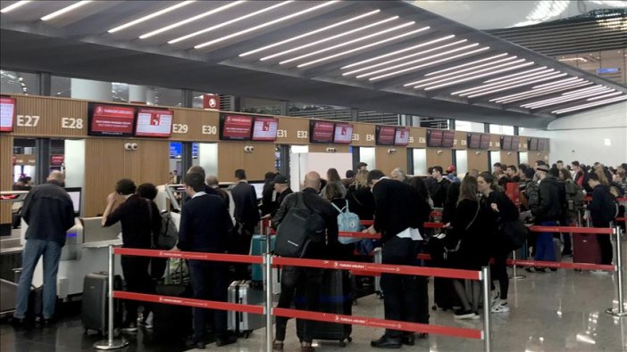 Havalimanı'nda 'ara tatil' yoğunluğu