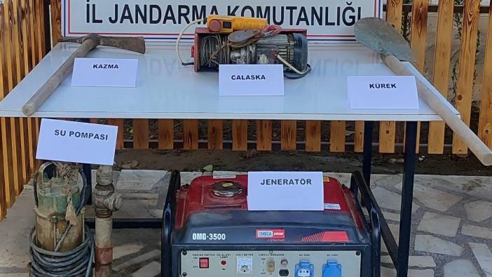 Manisa'da kaçak kazı yapan 5 kişi suçüstü yakalandı