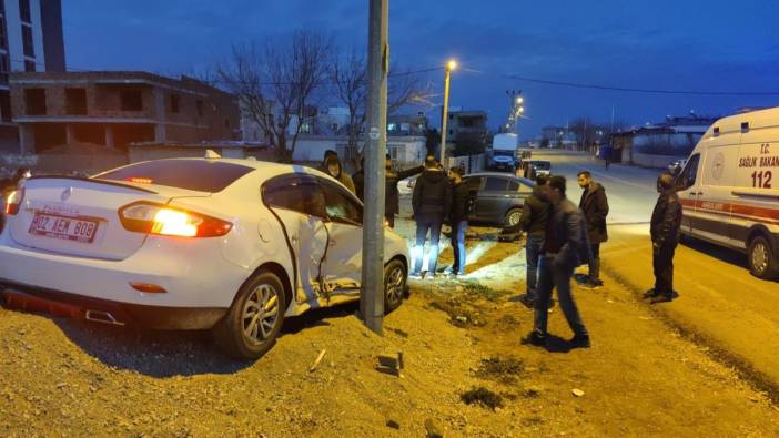 Adıyaman'da iki otomobil çarpıştı: 5 yaralı