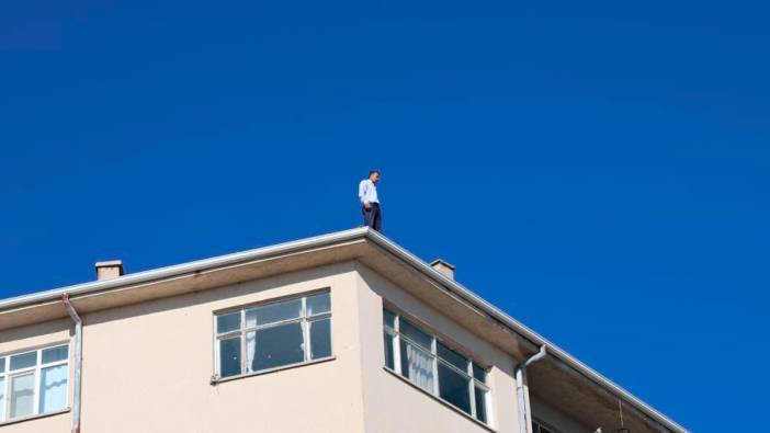 Kırşehir'de intihar girişimi! İş insanı ve psikoloğun ikna çabası sonrasında indirildi