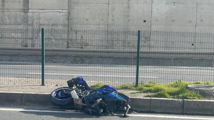 Bariyere çarpan motosikletin sürücüsü ağır yaralandı