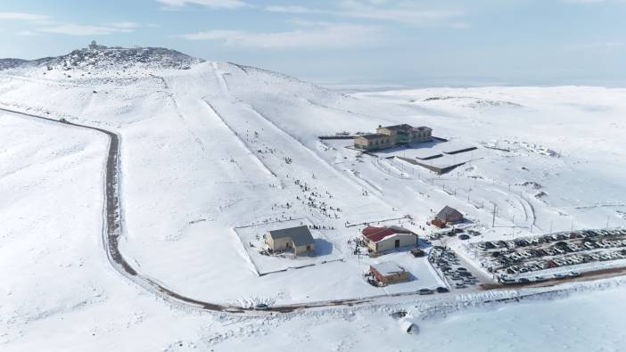 Karacadağ Kayak Merkezi kar yağışının ardından sezonu açtı