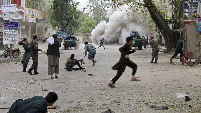 Afganistan'da banka önünde intihar saldırısı! 5 kişi öldü, 7 kişi yaralı