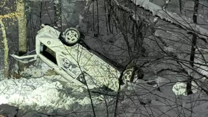 Kontrolden çıkan otomobil ağaçlığa uçtu: 5 yaralı