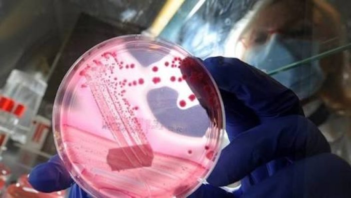 Bilim adamlarından antibiyotik uyarısı