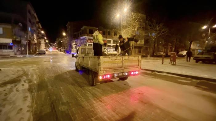 Taşköprü Belediyesi'nden kar mesaisi