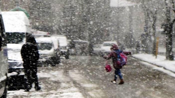 Samsun’da eğitime kar engeli! Okullar 1 gün daha tatil
