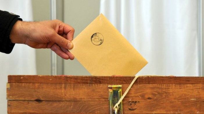 KKTC'de oy kullanma işlemi başladı