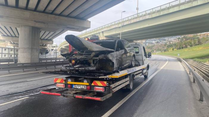 Lüks otomobil cayır cayır yandı: D-100 karayolu trafiğe kapandı