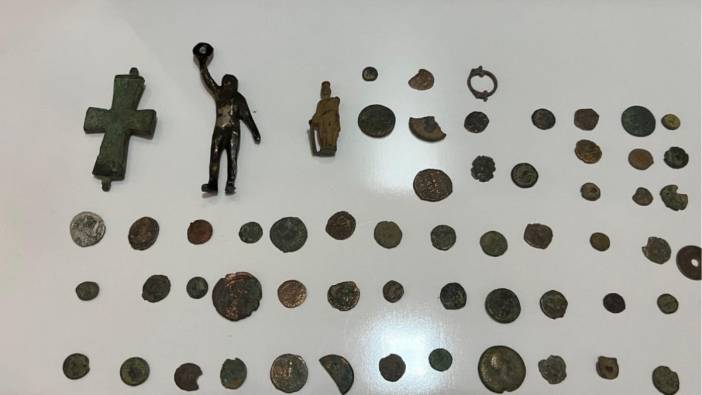 Amasya'da kaçakçılık operasyonu! Roma dönemine ait tarihi eserler ele geçirildi