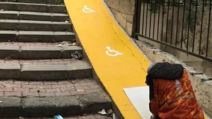 Beyoğlu'nda apartman girişlerine engelli rampaları yapıldı