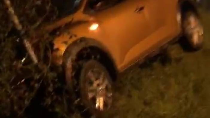 Kocaeli'de iki otomobil çarpıştı, sürücüler yaralandı