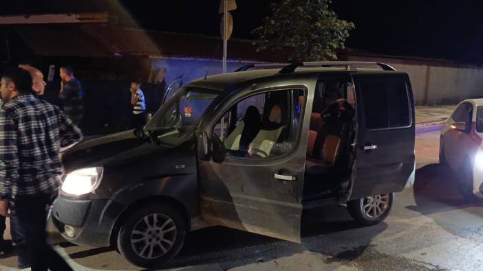 Bursa’da silahlı saldırı: Seyir halindeki aracı kurşuna dizdiler