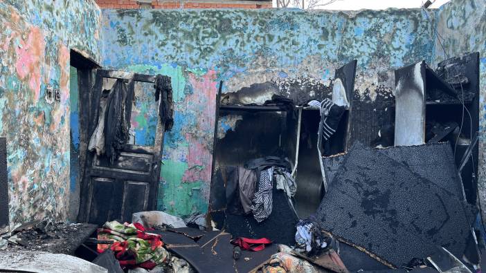 Gaziosmanpaşa’da gecekondu alev alev yandı