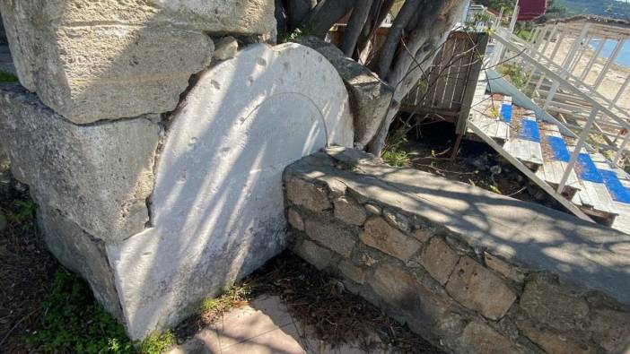 Çanakkale'de dünyanın ilk prefabrik hastanesinin tarihi çeşme taşı bulundu