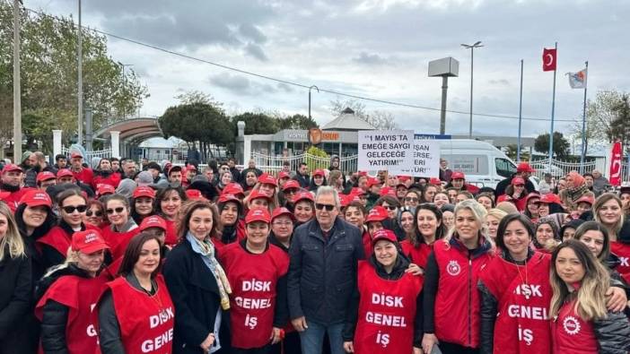 Bandırma'da 1 Mayıs kutlamaları yağmura rağmen coşkulu geçti