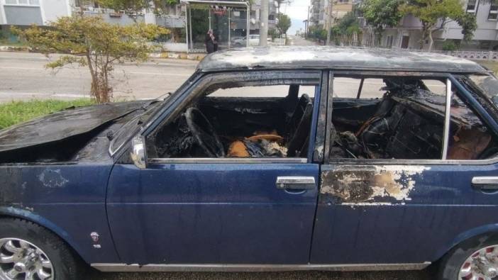 Mudanya'da otomobil alev alev yandı