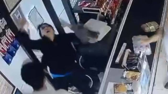 Bodrum'da markette arbede: Güvenlik kamerası dehşet anları kaydetti