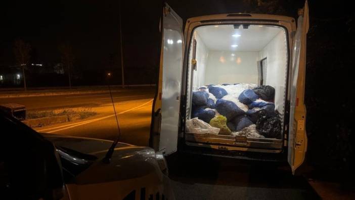 Tekkeköy'de 3,8 Ton Kaçak Midye Ele Geçirildi