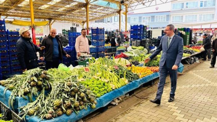 Havran Kaymakamı, semt pazarını ziyaret etti