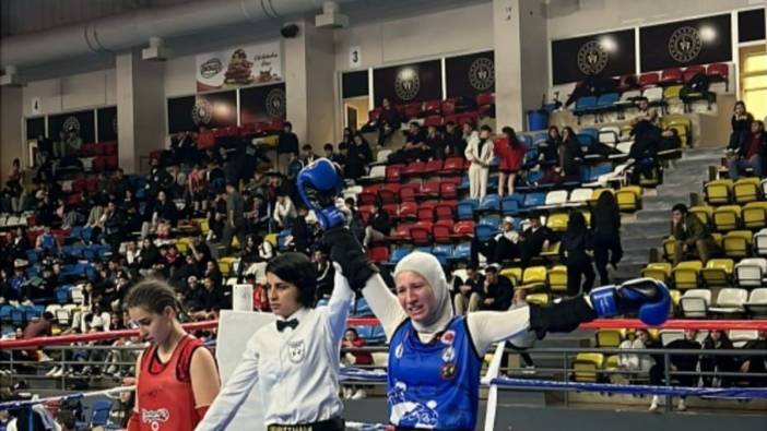 Ecrin İnam Muay-Thai'da Türkiye Şampiyonu