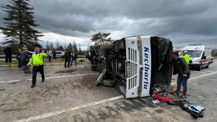 Isparta'da midibüs kazası: 16 yaralı