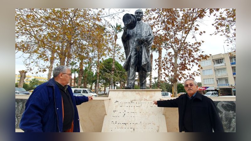 Atatürk Anıtı'na çirkin saldırıya tepki