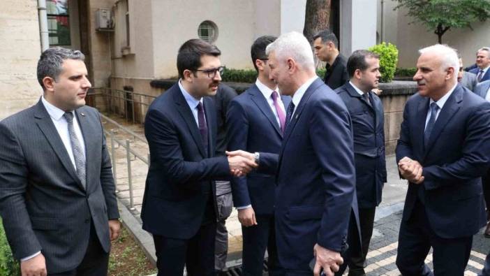 Bolat, Diyarbakır'da temaslarda bulundu