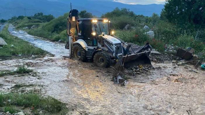 Bozdoğan'da sağanak sonrası sel tehlikesi atlatıldı