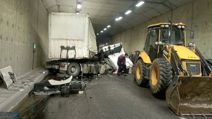 Doğanşehir'de TIR kazası: Sürücü ağır yaralı