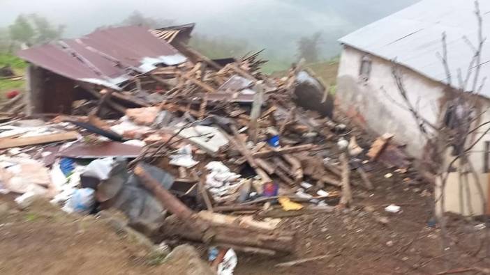 Canik'te heyelan mağdurları devletten yardım bekliyor