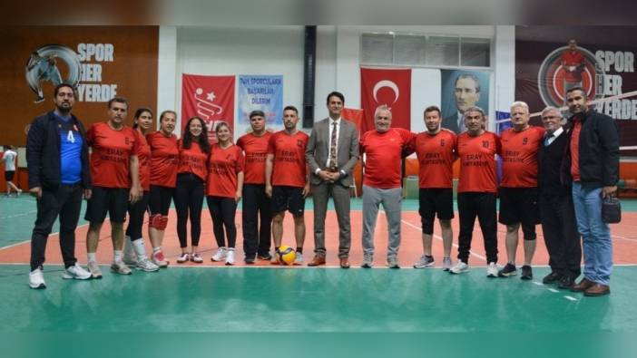 Köyceğiz'de okul yöneticileri spor müsabakalarında karşı karşıya geldi
