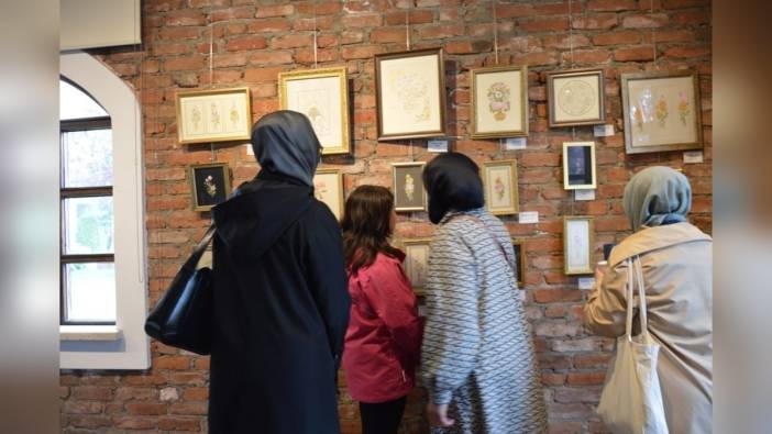 Eskişehir'de tezhip sergisi açıldı