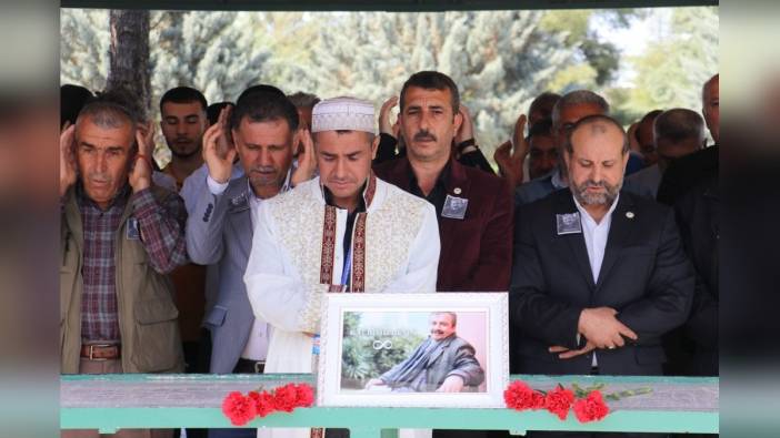 Diyarbakır'da Sırrı Süreyya Önder için gıyabi cenaze namazı kılındı