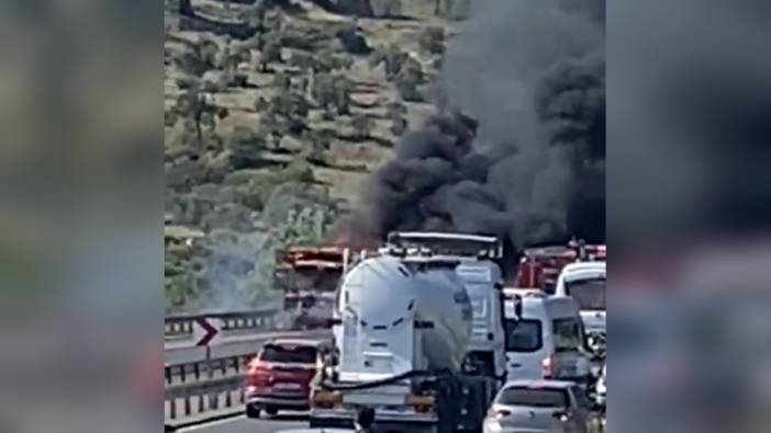 Bergama'da belediye otobüsünde yangın