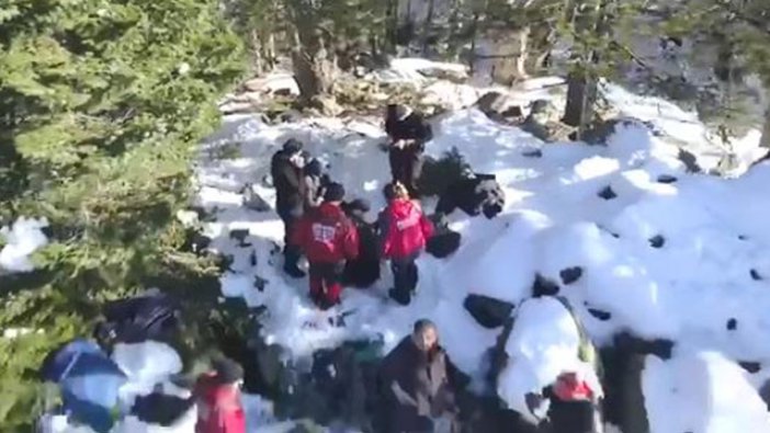 Uludağ'da iki dağcıyı arama çalışmalarında ceset bulundu