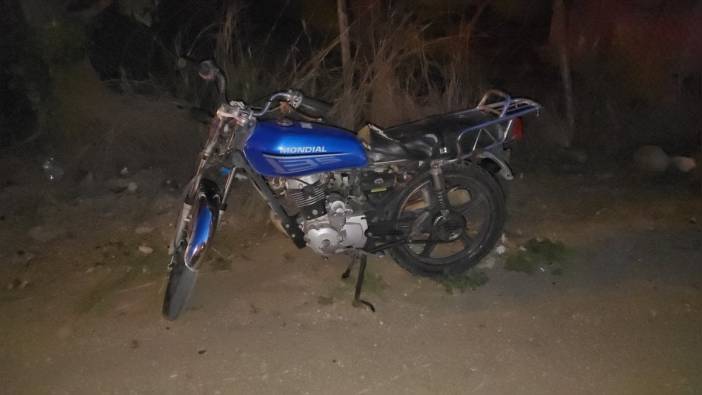 Kozan'da Polis Koyvermedi: Dur İhtarına Uymayıp Kaçan Motosikletliler Kaza Yaptı