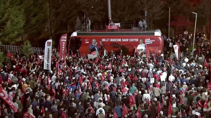 CHP Genel Başkanı Özel'e Saldırı Sonrası Genel Merkez'de Toplantı