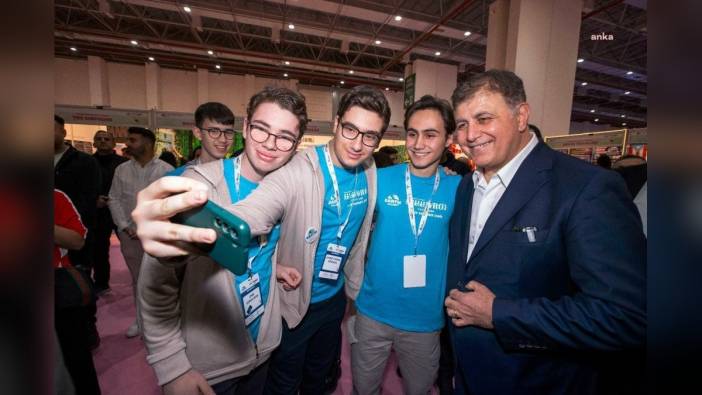 İzmir Büyükşehir Belediyesi'nden Gençlere Tasarım Etkinliği