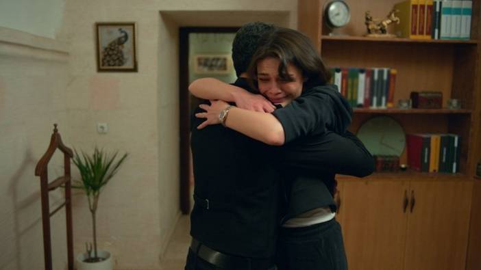 Uzak Şehir'de Cihan ve Alya'nın Gözyaşlı Buluşması