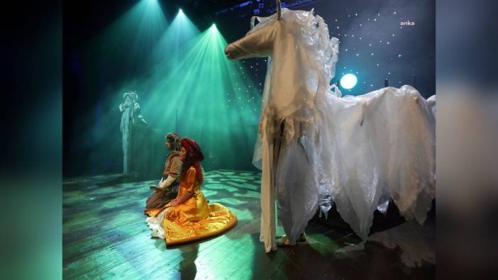 Şehir Tiyatroları, "Ağrı Dağı Efsanesi"ni Macaristan'da Sahneye Koyacak