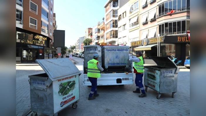 Turgutlu'da 200 Yeni Çöp Konteyneri ve Durak Temizliği