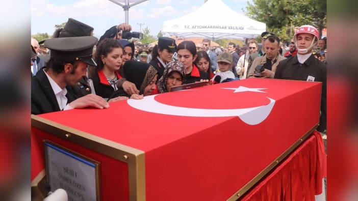Afyonkarahisar'da Şehit Önder Özen Son Yolculuğuna Uğurlandı
