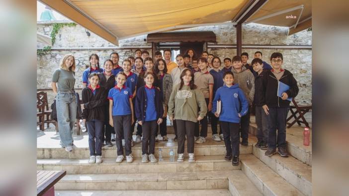 Kuşadası'nda Hayvan Sevgisi Temalı Atölye Çalışması