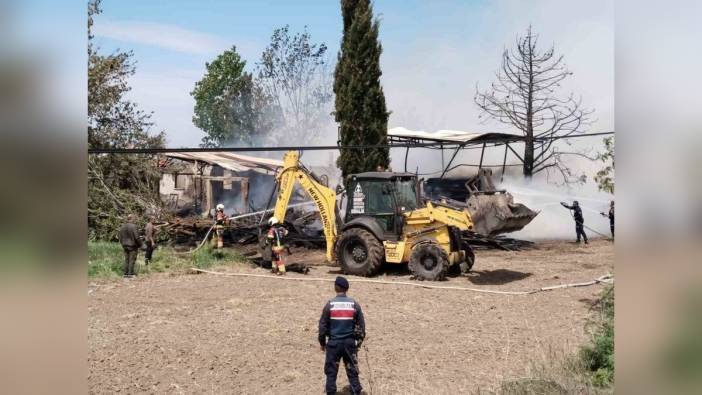 Ayvalık'ta Kereste Deposunda Yangın