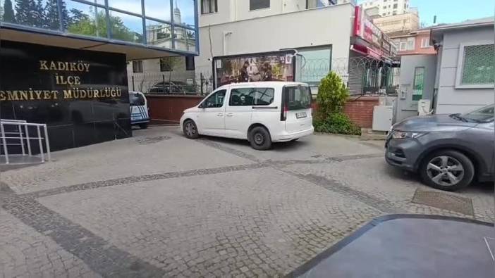 Kadıköy'de Genç Bir Kişiye Saldırı: 3 Şüpheli Gözaltında